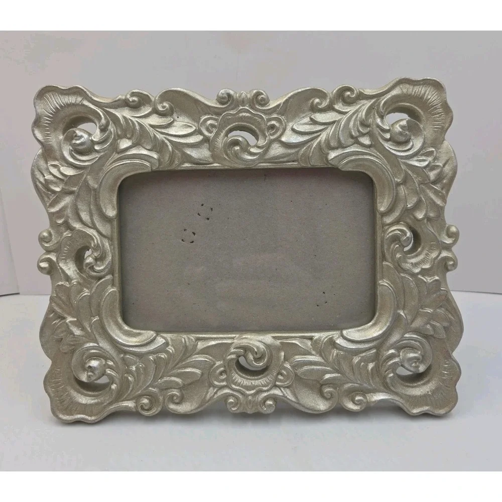 Sicura Ornate Scroll Plume Picture Frame 8.5x7 Resin Wood 3.5x5 Photo‎ Silver